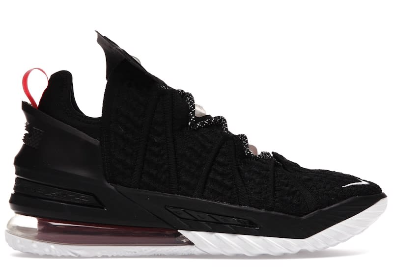 SP10812 Nike LeBron 18 Bred