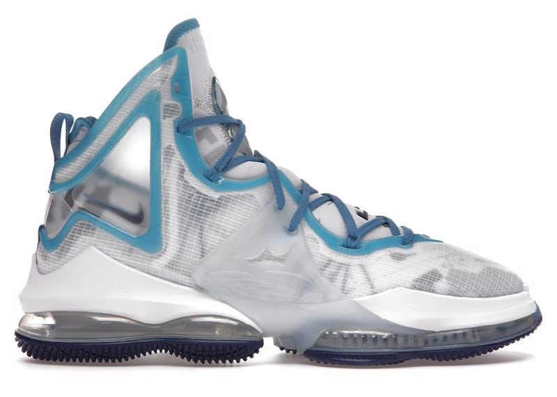 SP7616 Nike LeBron 19 Space Jam