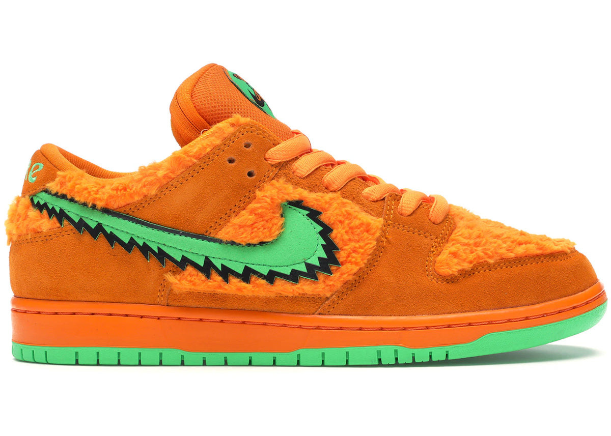 https://images.stockx.com/images/Nike-SB-Dunk-Low-Grateful-Dead-Bears-Orange-Product.jpg?fit=fill&bg=FFFFFF&w=700&h=500&fm=webp&auto=compress&q=90&dpr=2&trim=color&updated_at=1738193358