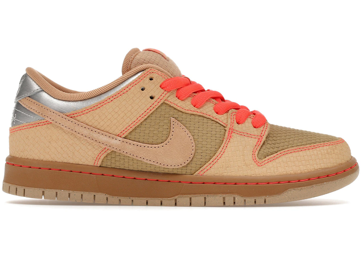 https://images.stockx.com/images/Nike-SB-Dunk-Low-Pro-Som-Tum-Product.jpg?fit=fill&bg=FFFFFF&w=700&h=500&fm=webp&auto=compress&q=90&dpr=2&trim=color&updated_at=1775837732