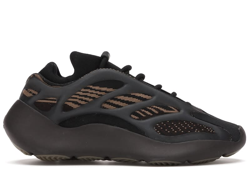 SP16159 adidas Yeezy 700 V3 Clay Brown