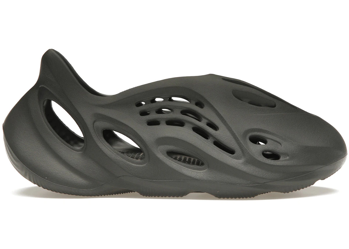 https://images.stockx.com/images/adidas-Yeezy-Foam-RNR-Carbon-Product.jpg?fit=fill&bg=FFFFFF&w=700&h=500&fm=webp&auto=compress&q=90&dpr=2&trim=color&updated_at=1738193358