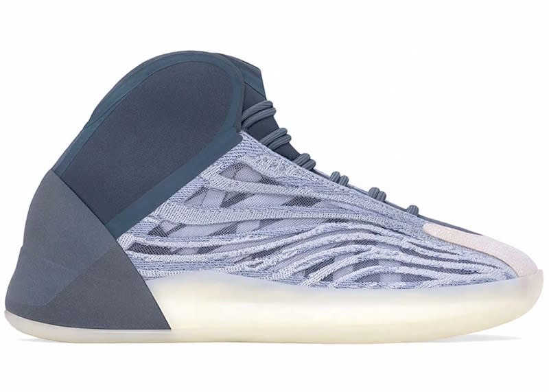 SP9858 adidas Yeezy QNTM Mono Carbon