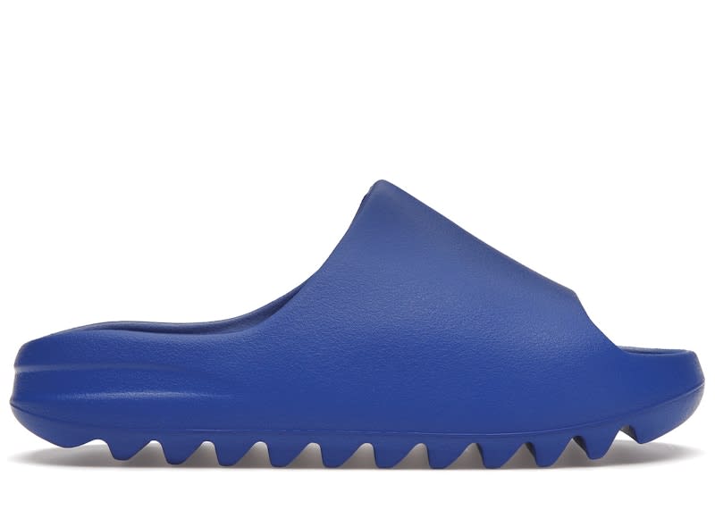 SP2388 adidas Yeezy Slide Azure