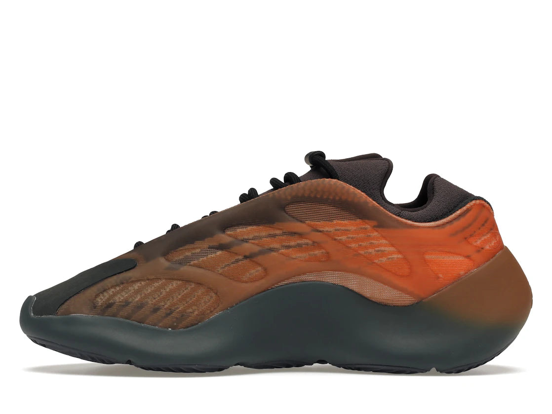 SP13084 Yeezy 700 V3 'Copper Fade'
