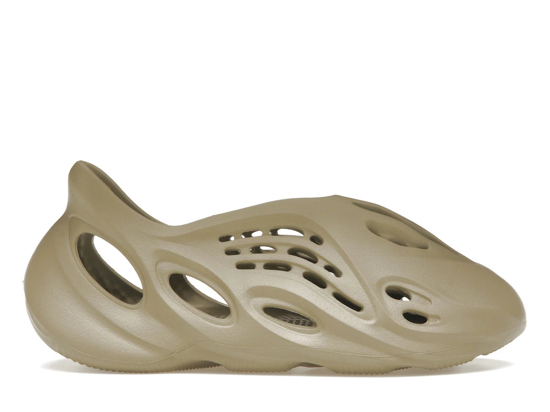 SP2623 adidas Yeezy Foam RNR Stone Salt