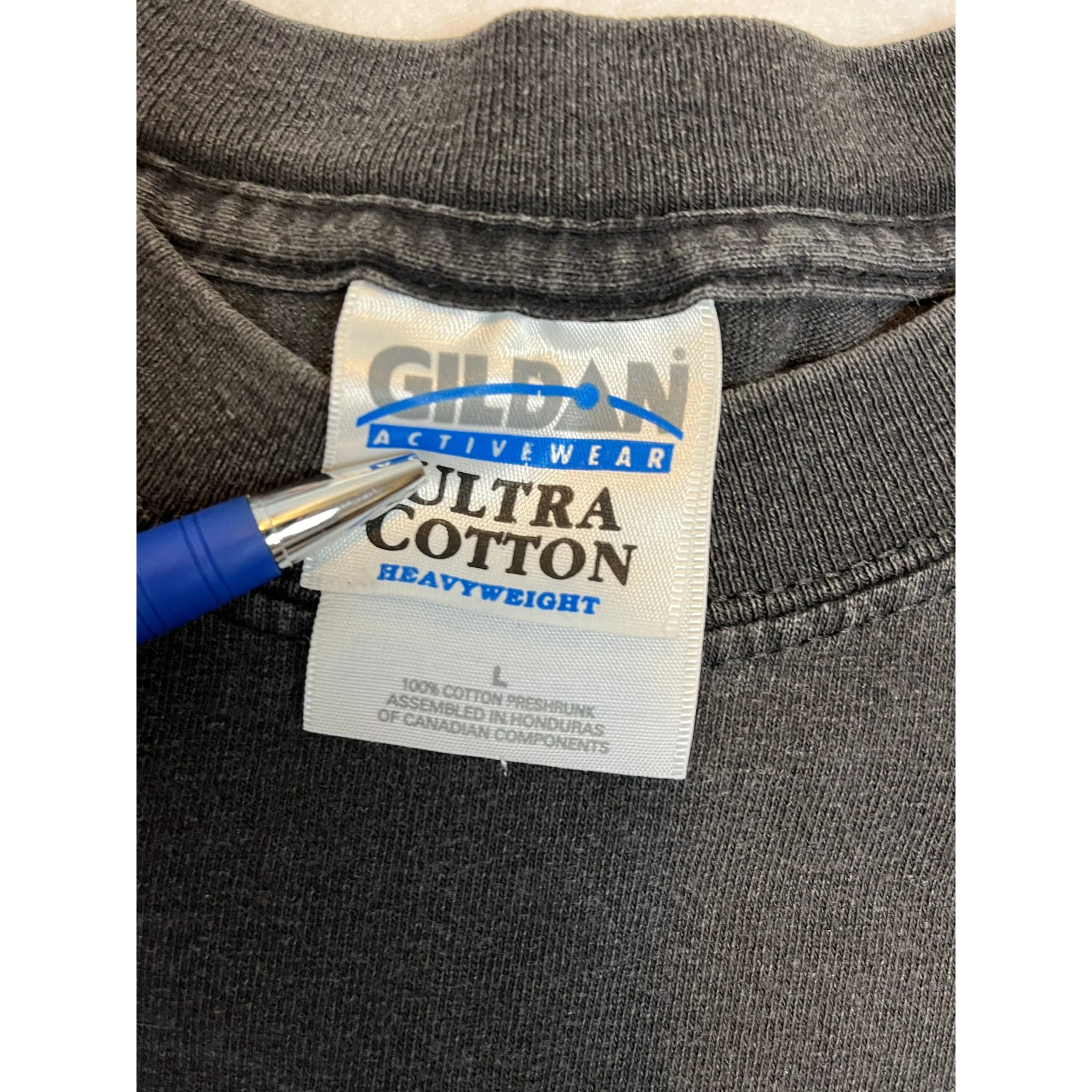 262221 (1992) Wizard of OZ Ruby Slippers 'There's No Place Like Home' T-Shirt