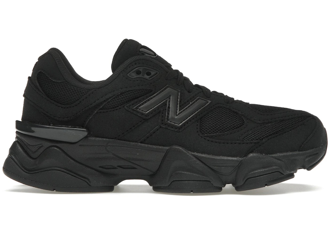 450800 New Balance 9060 Triple Black (GS)