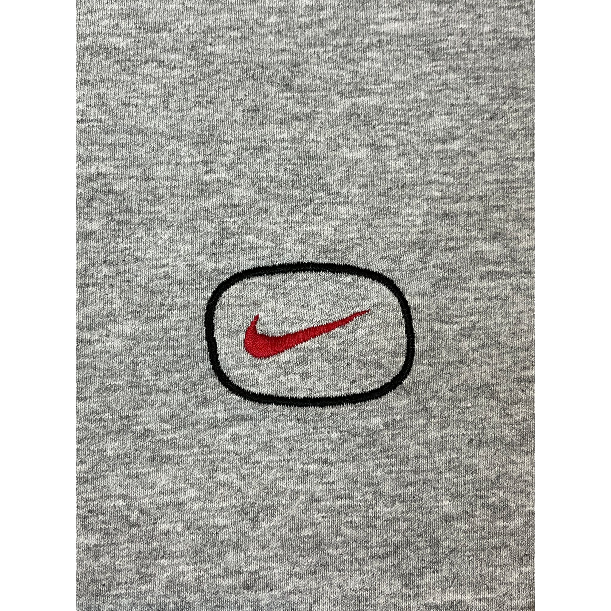 268222 (00s) Nike Swoosh Embroidered Gray Long Sleeve