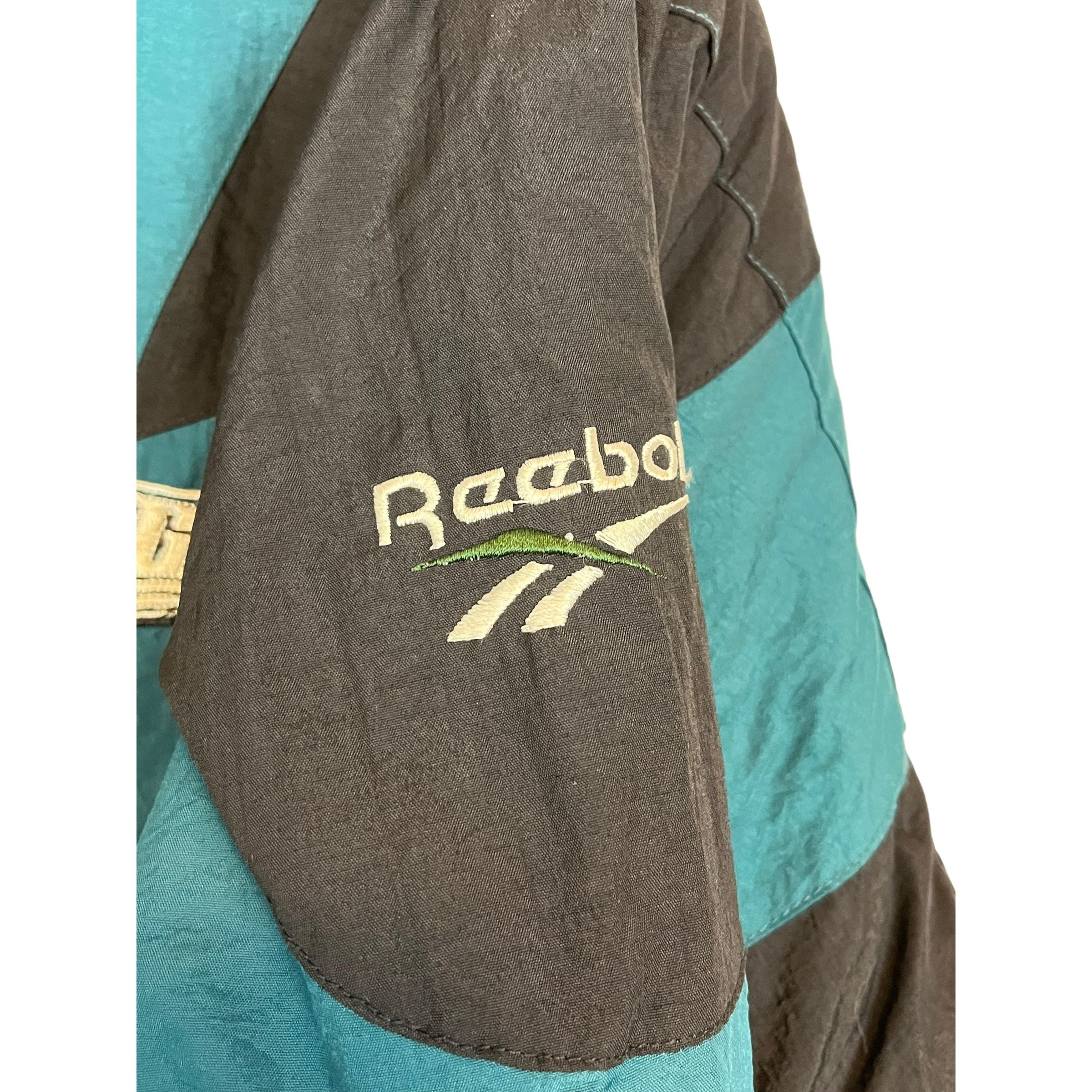 337840 (90s) Philadelphia Eagles Reebok NFL Pro Line Puffer Jacket