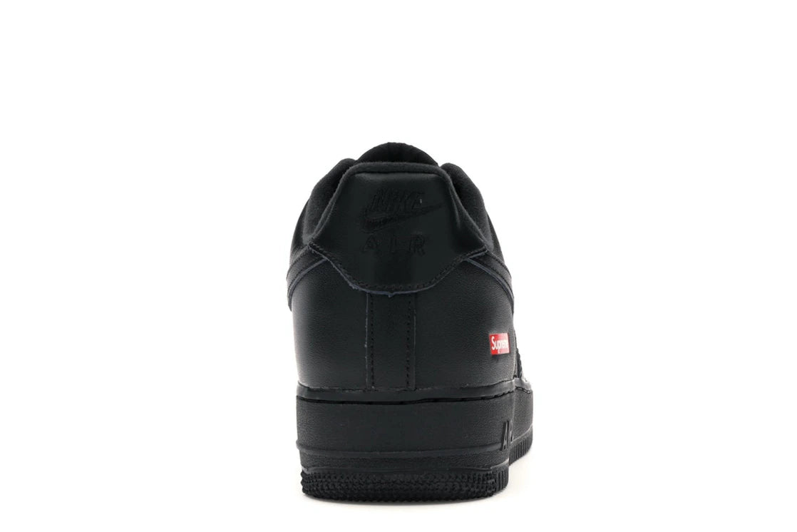 722366 Nike Air Force 1 Low Supreme Black