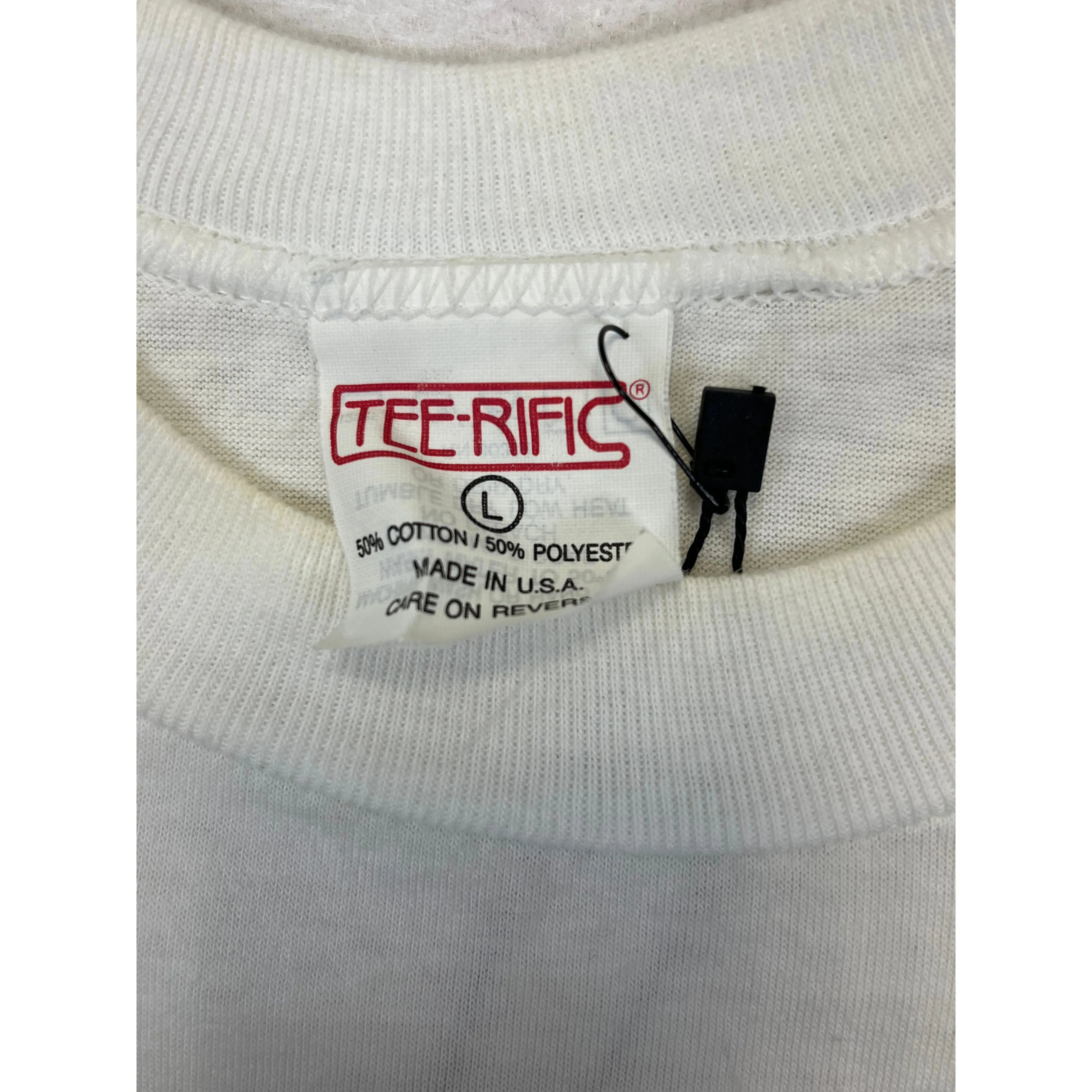 271355 (90s) Hershey's Herr's Chipper Drive-In Milk Chocolate T-Shirt