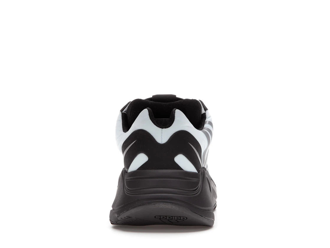 541390 Yeezy Boost 700 MNVN 'Blue Tint'