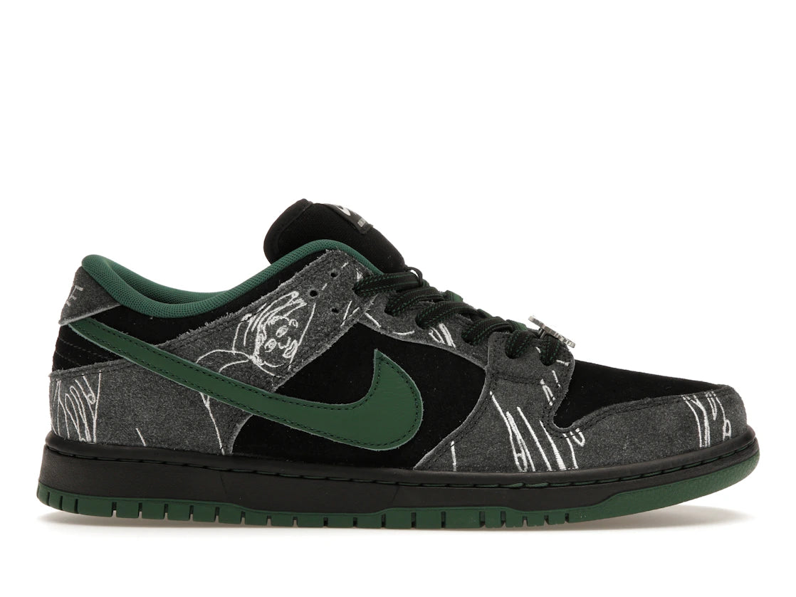 345977 Nike SB Dunk Low There Skateboards