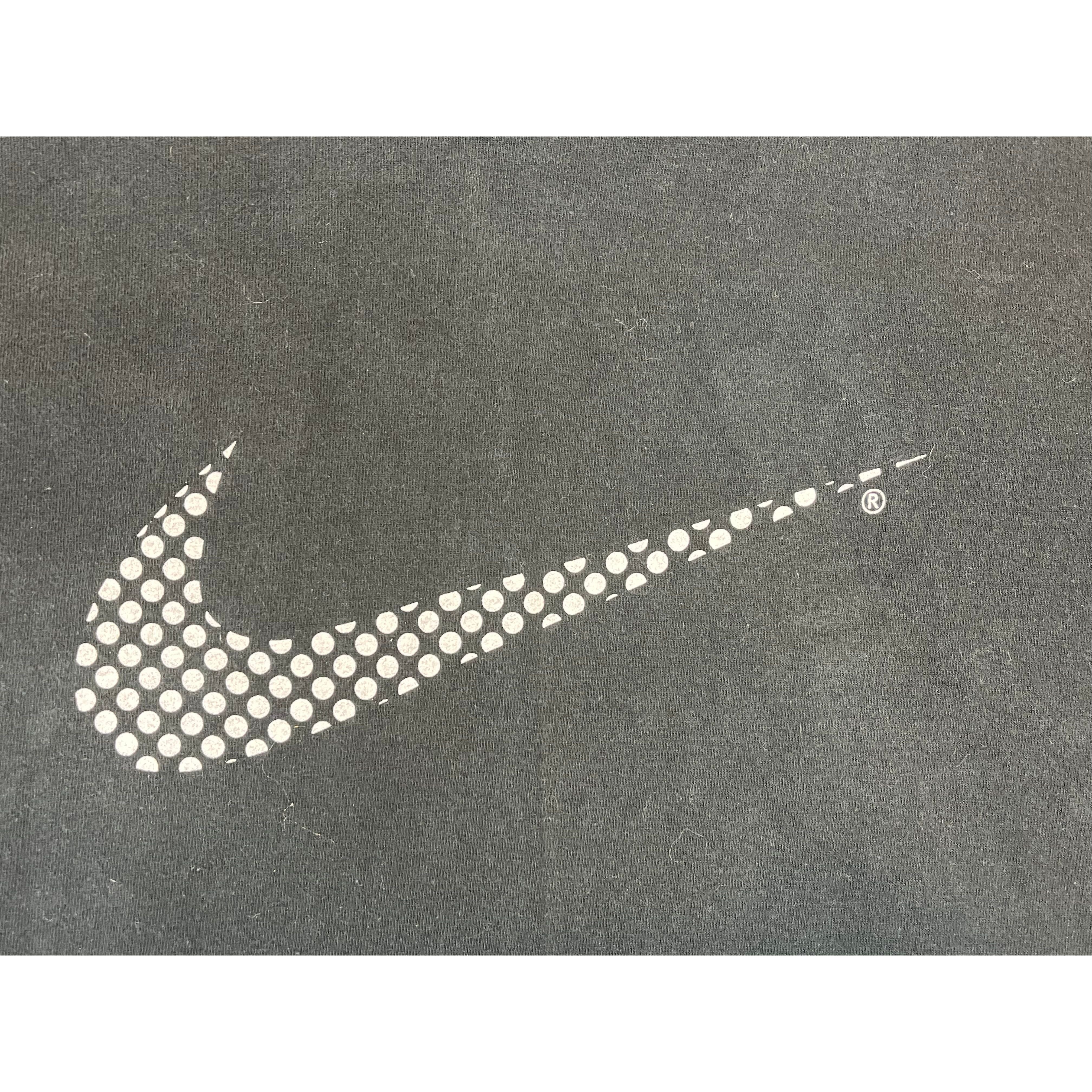 267915 (90s) Nike Polka Dot Swoosh Bootleg T-Shirt