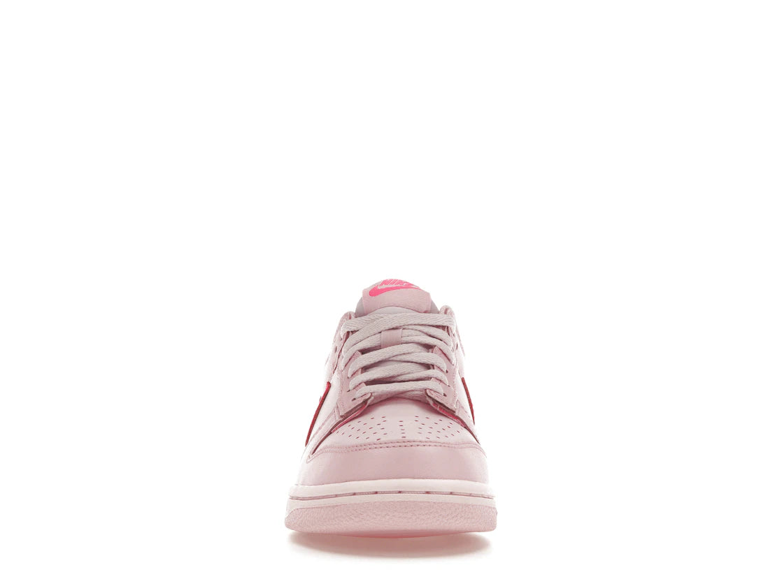 330393 Nike Dunk Low Triple Pink (GS)