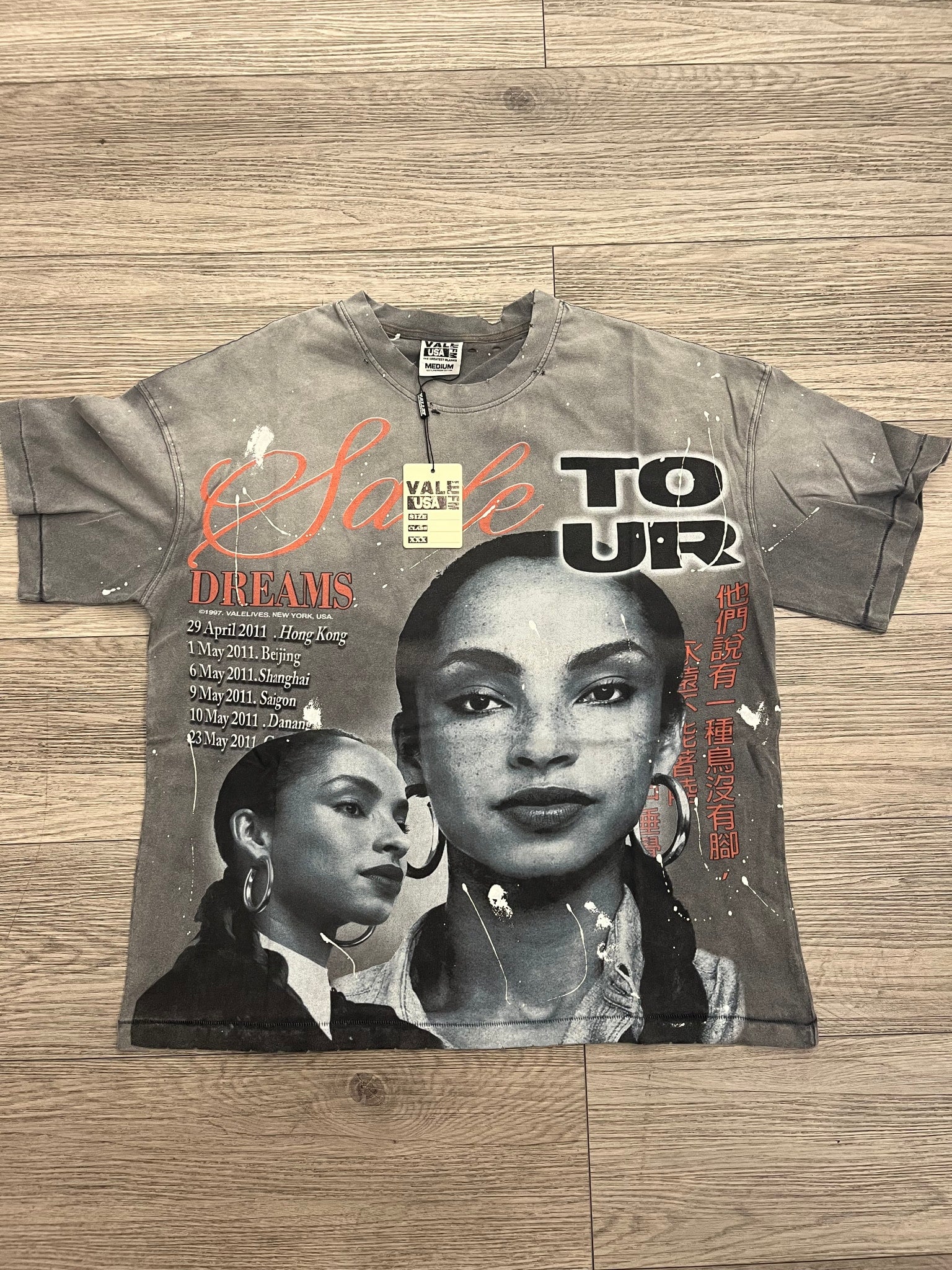 564642 Vale Dreams Tour Tee