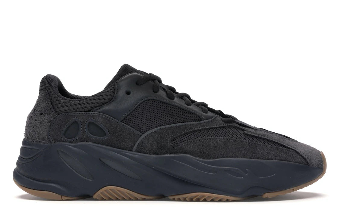 SP2410 Yeezy Boost 700 'Utility Black'