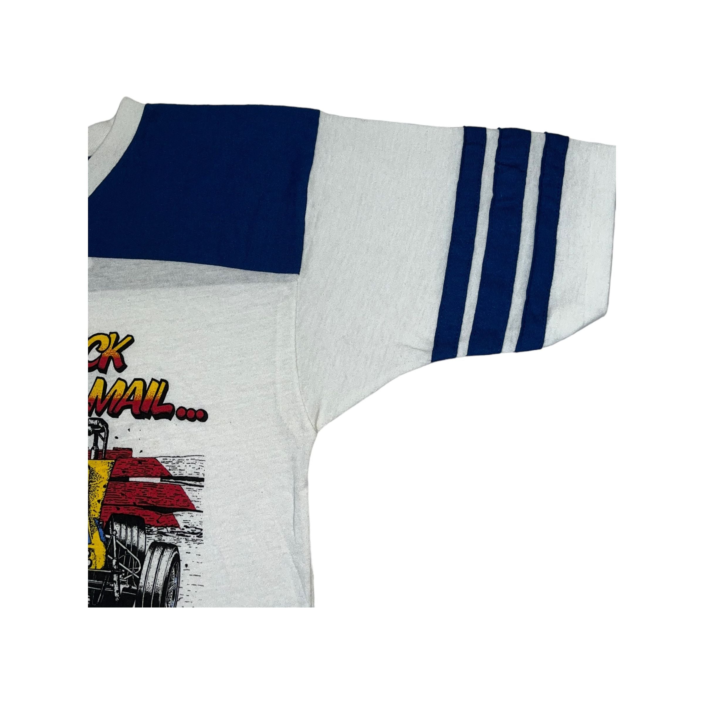 268899 (1984) Sprint Car Dirt Track Mail Racing Pun Jersey T-Shirt