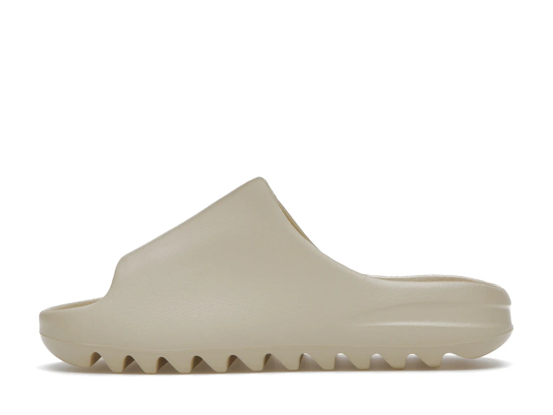 635924 Yeezy Slides 'Bone' 2022