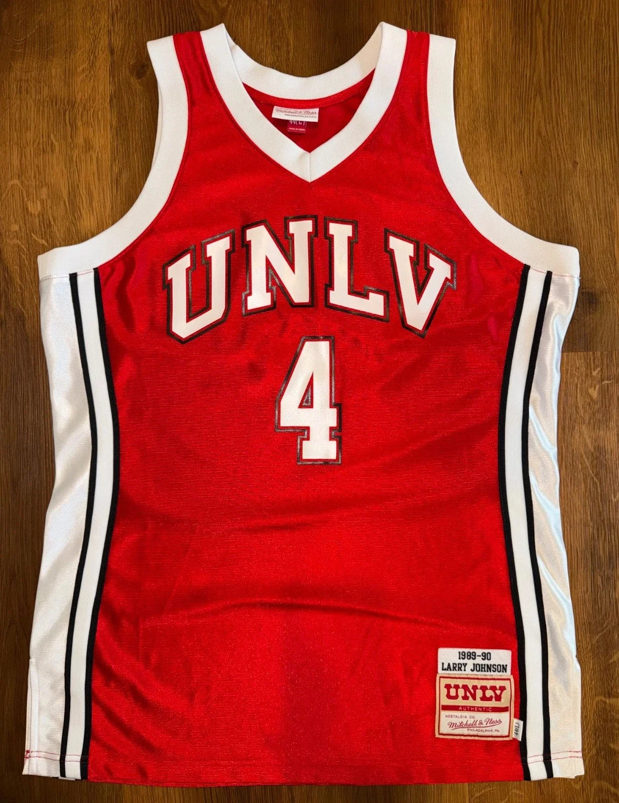 SP13848 Larry Johnson UNLV Mitchell & Ness AUTHENTIC Jersey
