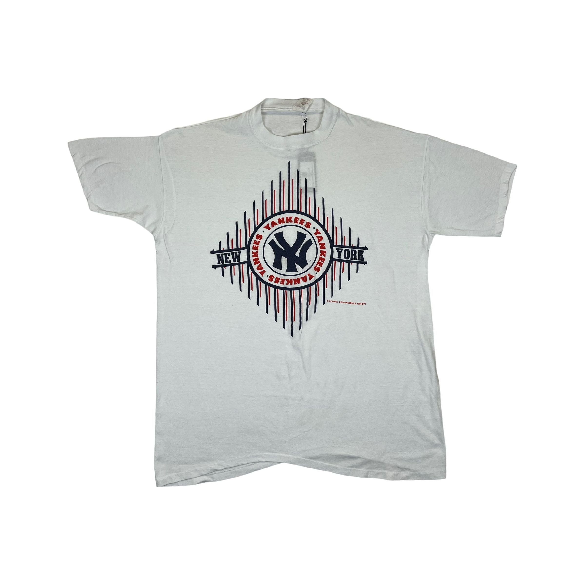 338033 (1989) New York Yankees MLB Stripes T-Shirt