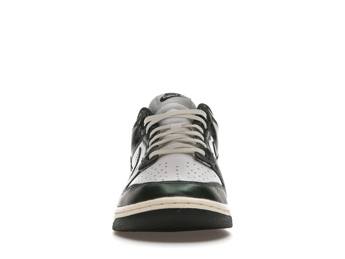 575622 Nike Dunk Low Vintage Green (Women's)