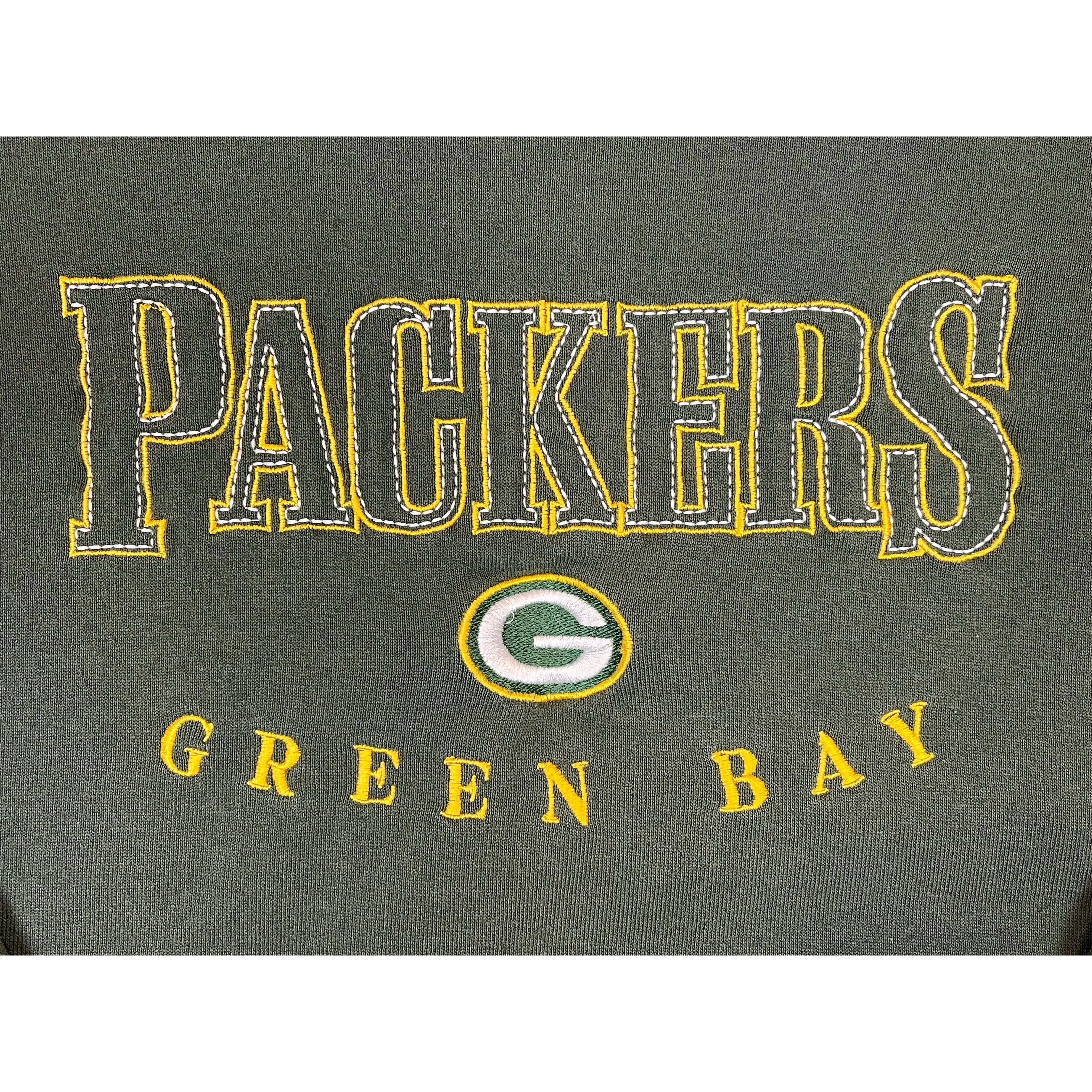 268026 (90s) Green Bay Packers Logo Athletic Embroidered NFL Crewneck