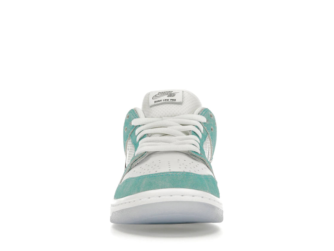 713632 Nike SB Dunk Low April Skateboards