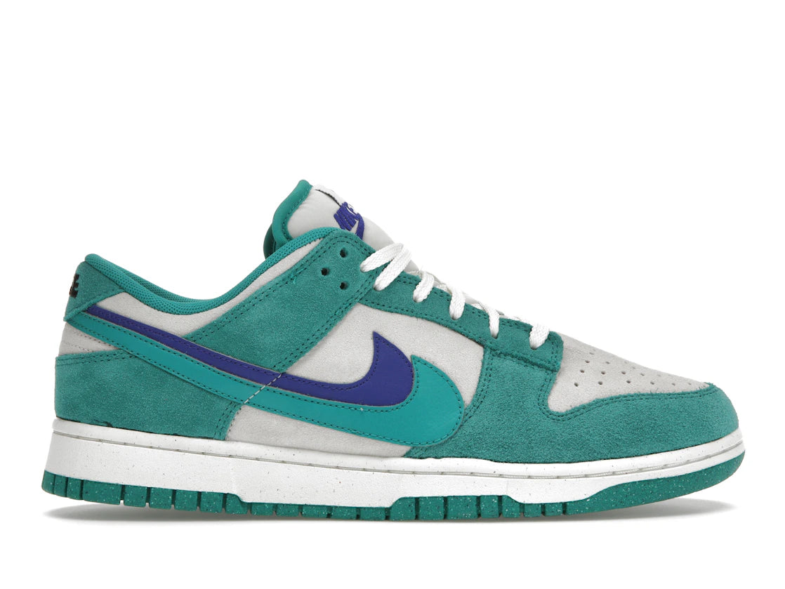 620704 Nike Dunk Low SE 85 Neptune Green (Women's)