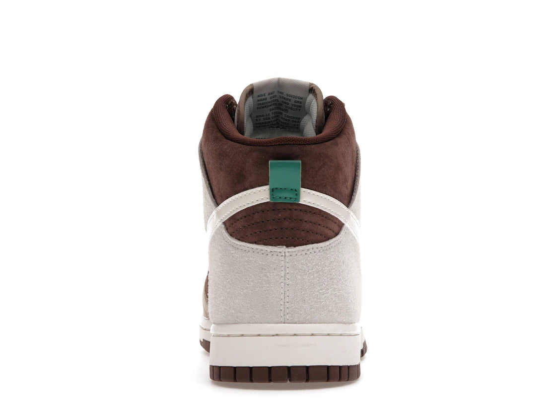 436907 Nike Dunk High 'Light Chocolate'