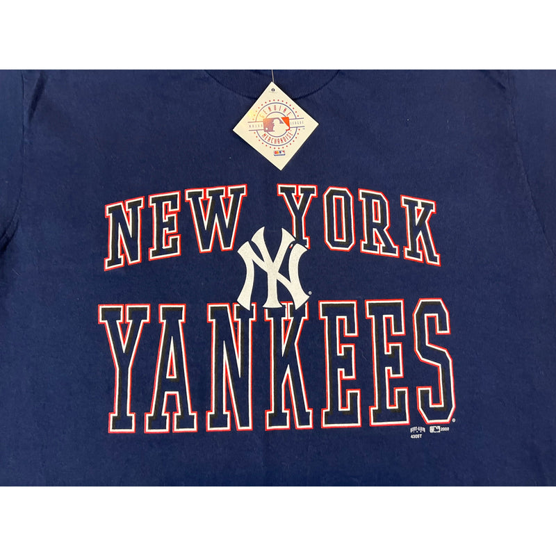 (2000) New York Yankees Red Outline MLB T-Shirt w/ Tags