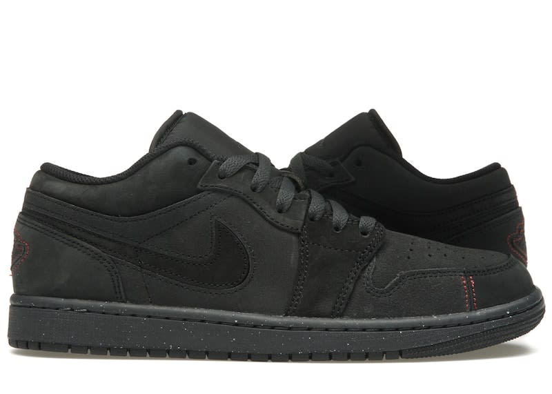 https://res.cloudinary.com/dlqdbsx2k/image/upload/v1775500240/Air-Jordan-1-Low-SE-Craft-Dark-Smoke-Grey-Varsity-Red-Product_yb689e.jpg