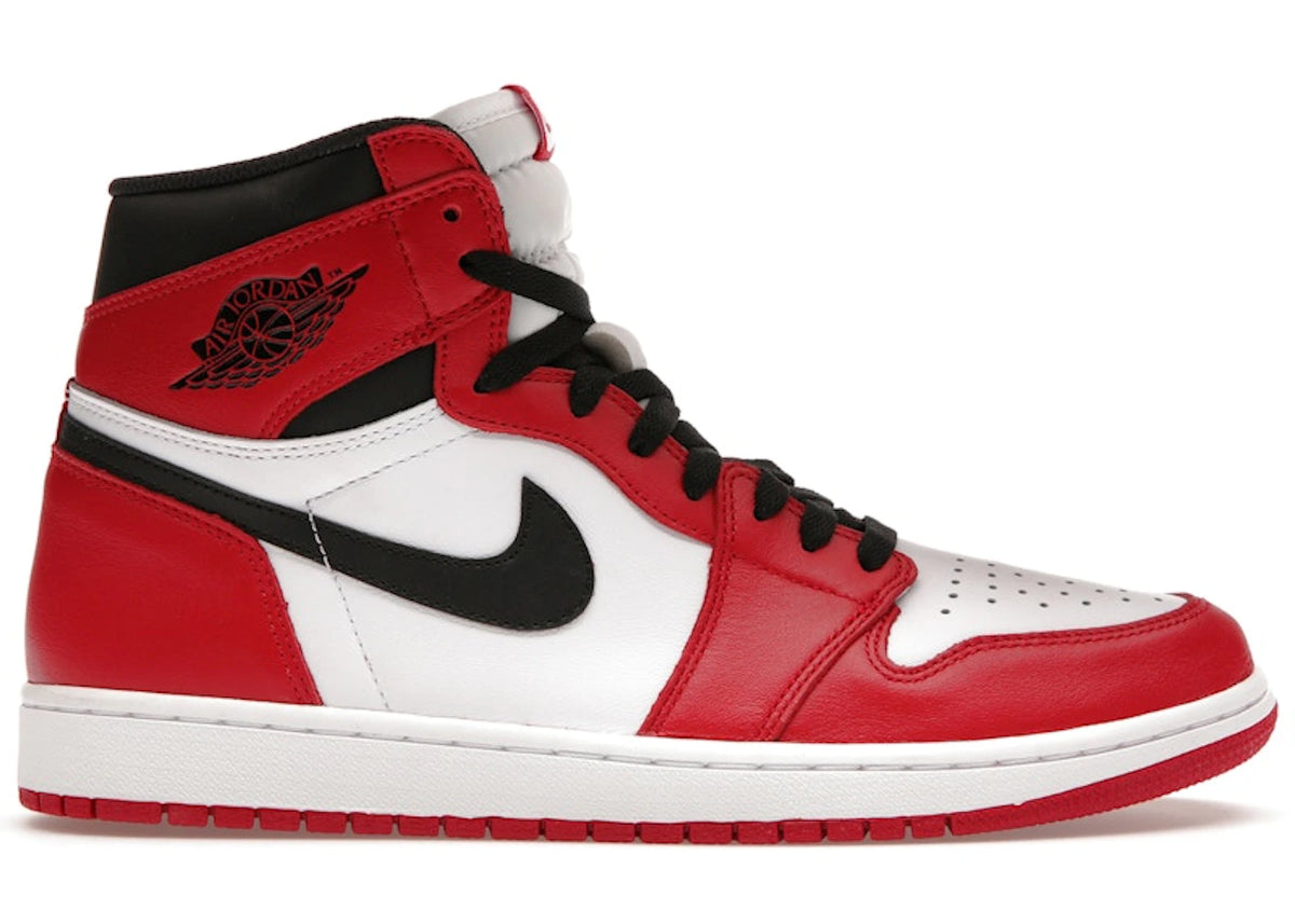 https://images.stockx.com/images/Air-Jordan-1-Retro-Chicago-2015-Product_V2.jpg?fit=fill&bg=FFFFFF&w=700&h=500&fm=webp&auto=compress&q=90&dpr=2&trim=color&updated_at=1738193358