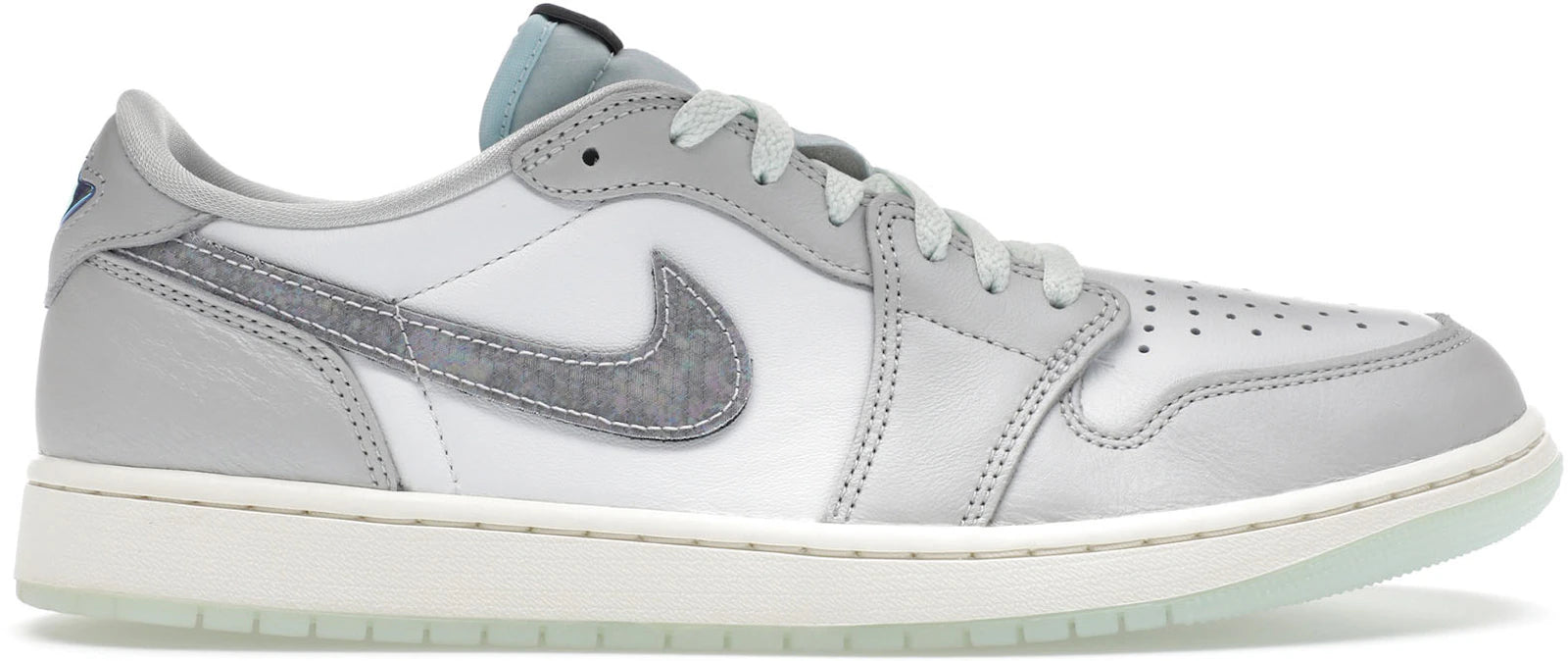 https://images.stockx.com/images/Air-Jordan-1-Retro-Low-OG-Year-of-the-Snake-2025-Product.jpg?fit=fill&bg=FFFFFF&w=1000&fm=webp&auto=compress&q=90&dpr=2&trim=color&updated_at=1738193358