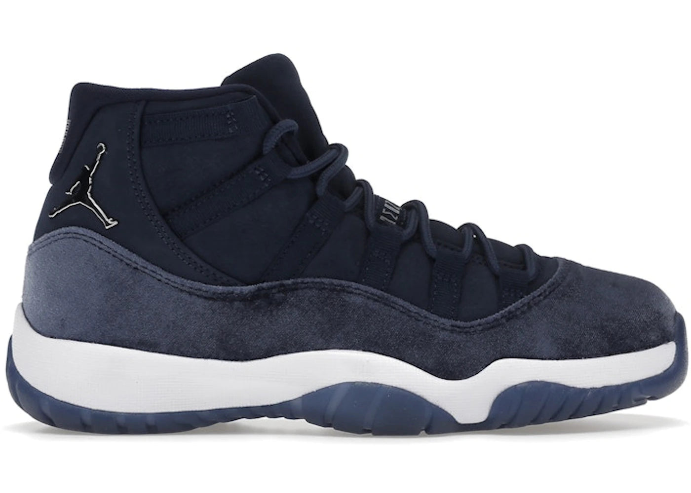 SP16640 Jordan 11 Retro Midnight Navy (Women's)