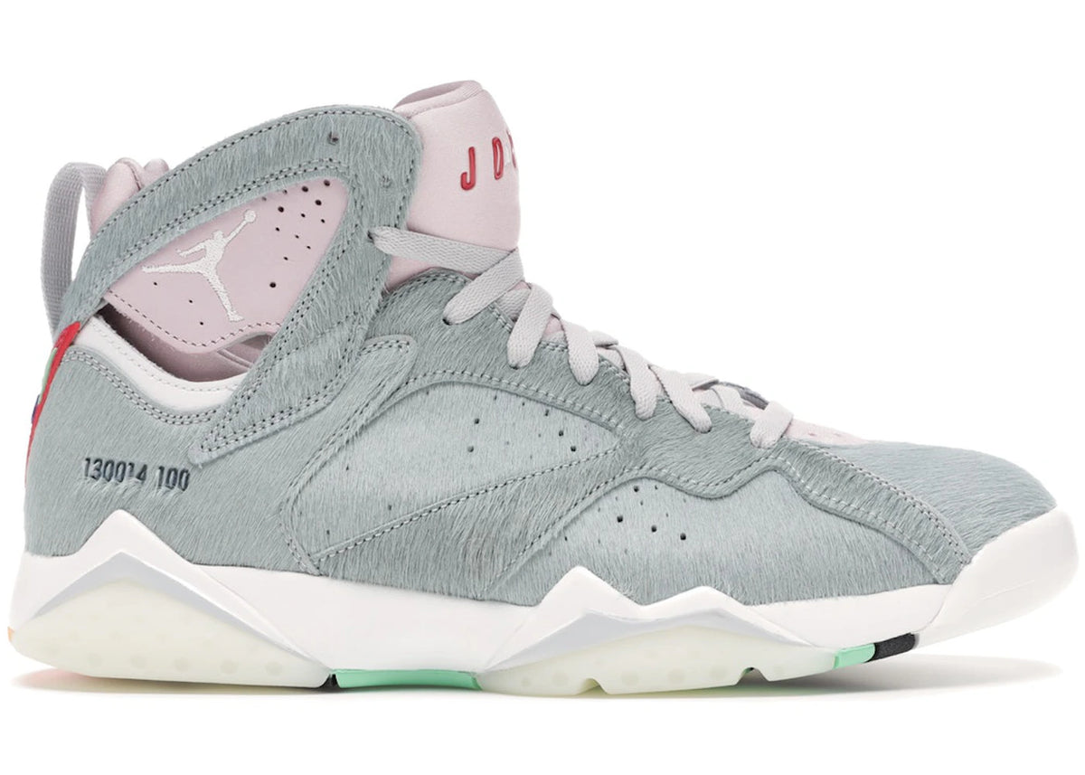 https://images.stockx.com/images/Air-Jordan-7-Retro-Neutral-Grey-Product.png?fit=fill&bg=FFFFFF&w=700&h=500&fm=webp&auto=compress&q=90&dpr=2&trim=color&updated_at=1738193358