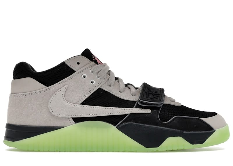 https://res.cloudinary.com/dlqdbsx2k/image/upload/v1788539590/Air-Jordan-Jumpman-Jack-TR-Travis-Scott-x-Chase-B-Black-Night-Silver-Product_deheq7.jpg