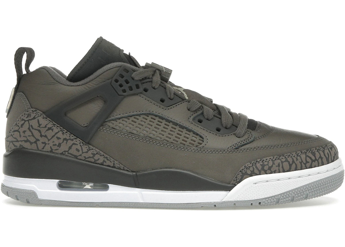 https://images.stockx.com/images/Air-Jordan-Spizike-Low-Cave-Stone-Anthracite-Product.jpg?fit=fill&bg=FFFFFF&w=700&h=500&fm=webp&auto=compress&q=90&dpr=2&trim=color&updated_at=1750453781