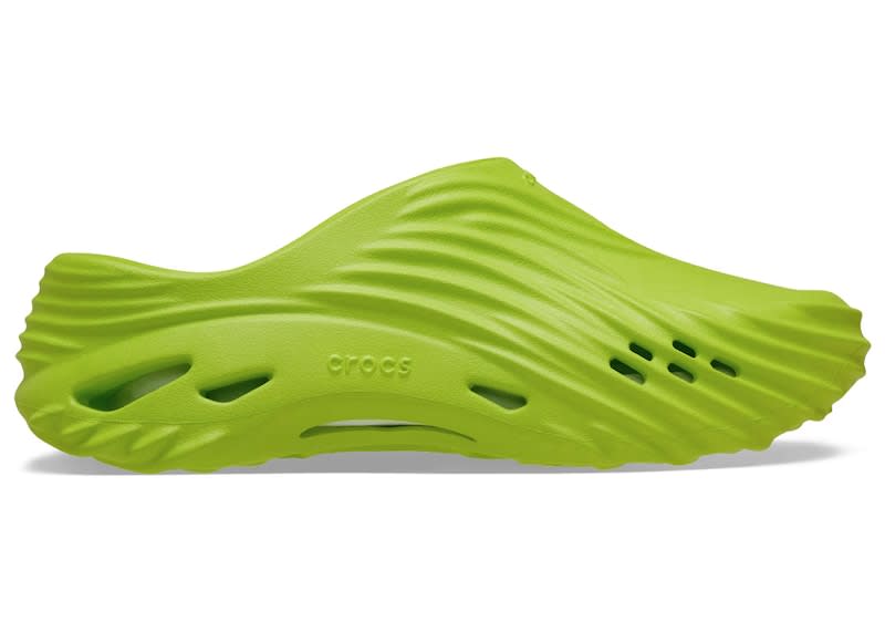 SP11940 Crocs Echo Wave Clog Lime Punch