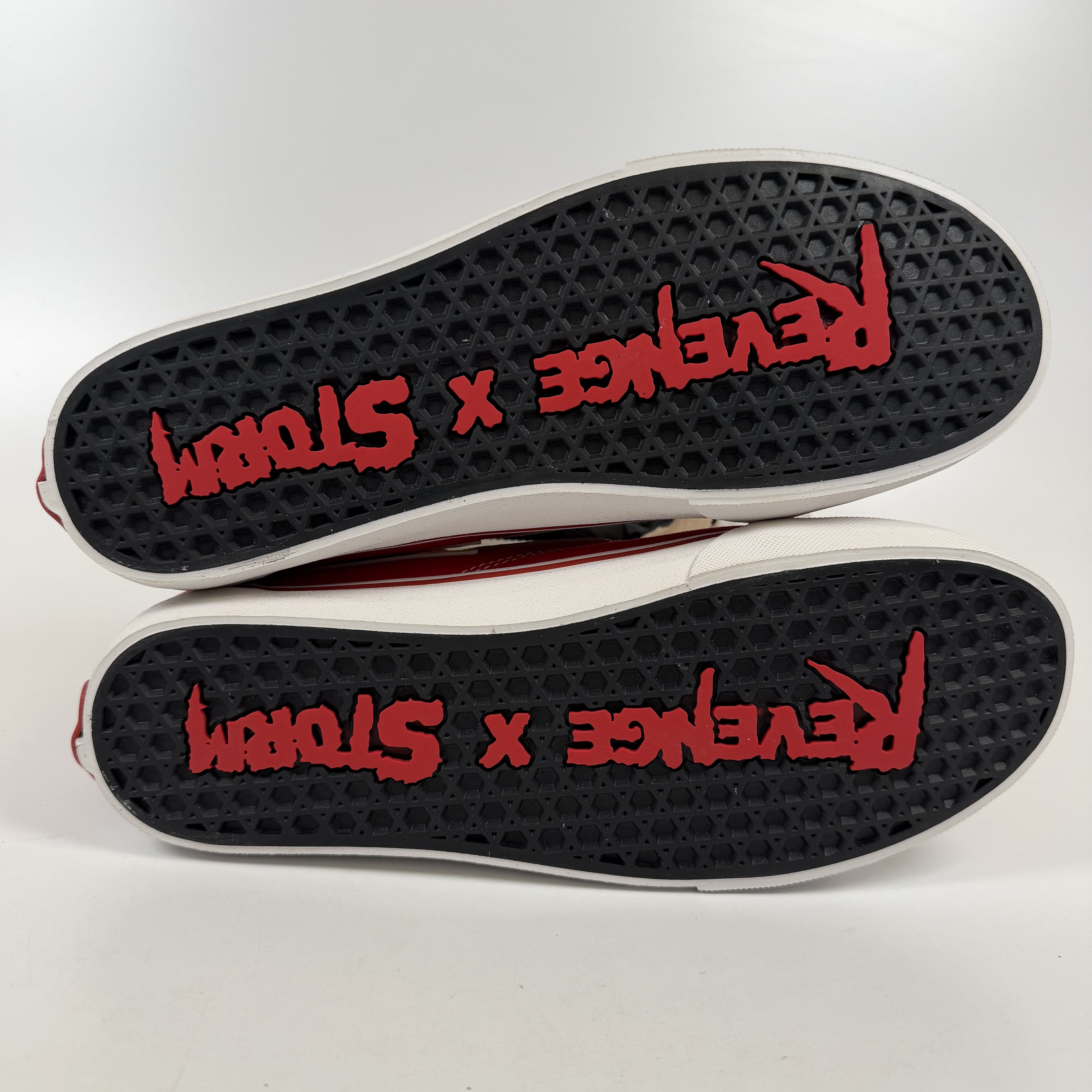 SP13981 Revenge x Storm Low Red