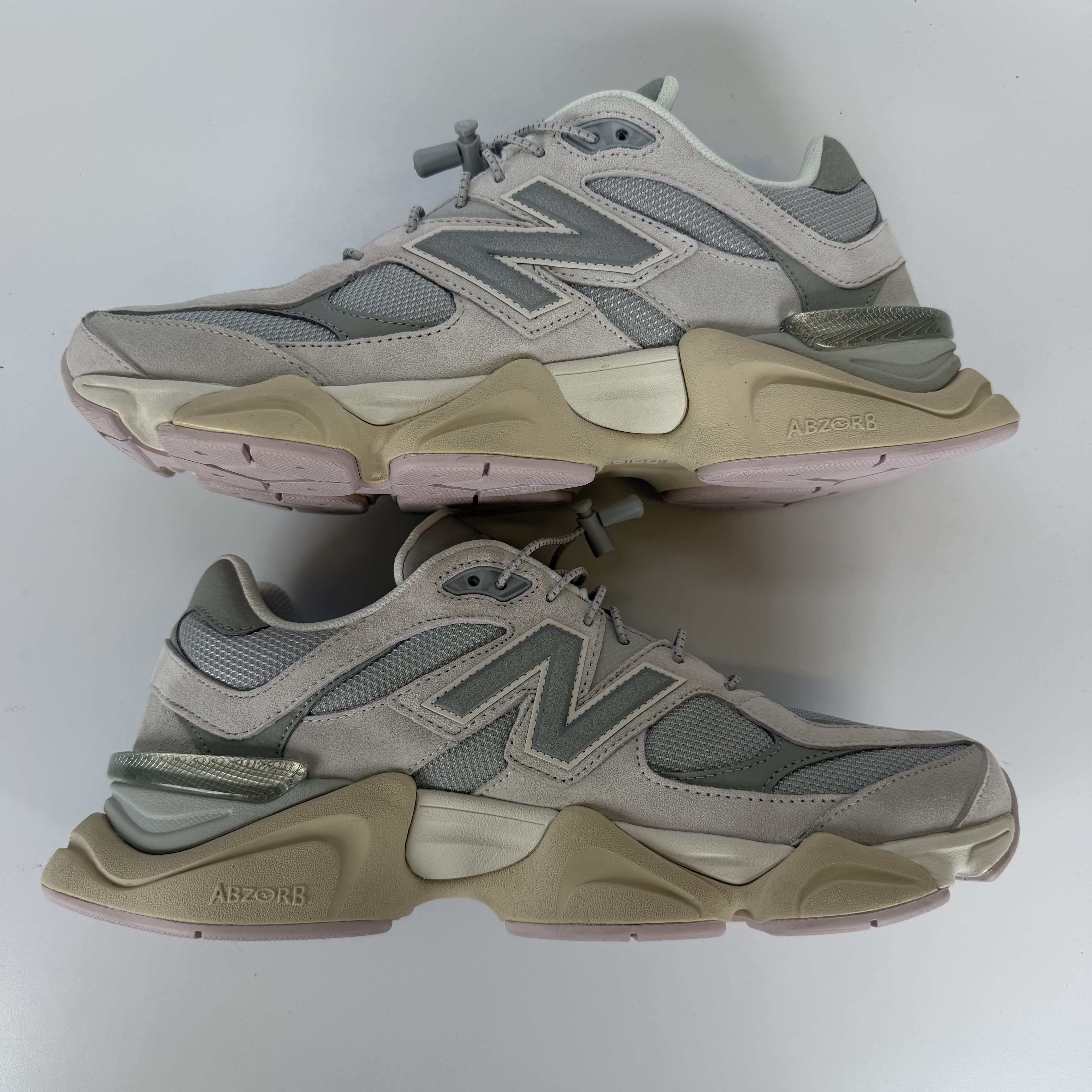 SP2674 New Balance 9060 Grey Lilac