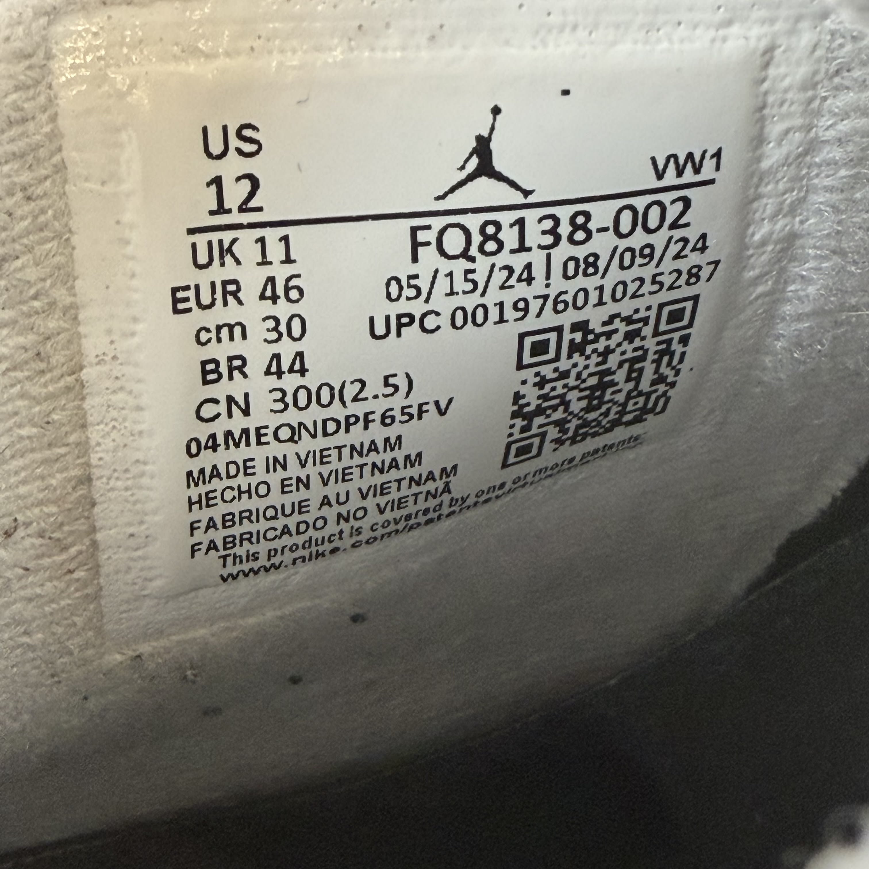 SP6369 Jordan 4 Retro Fear (2024)