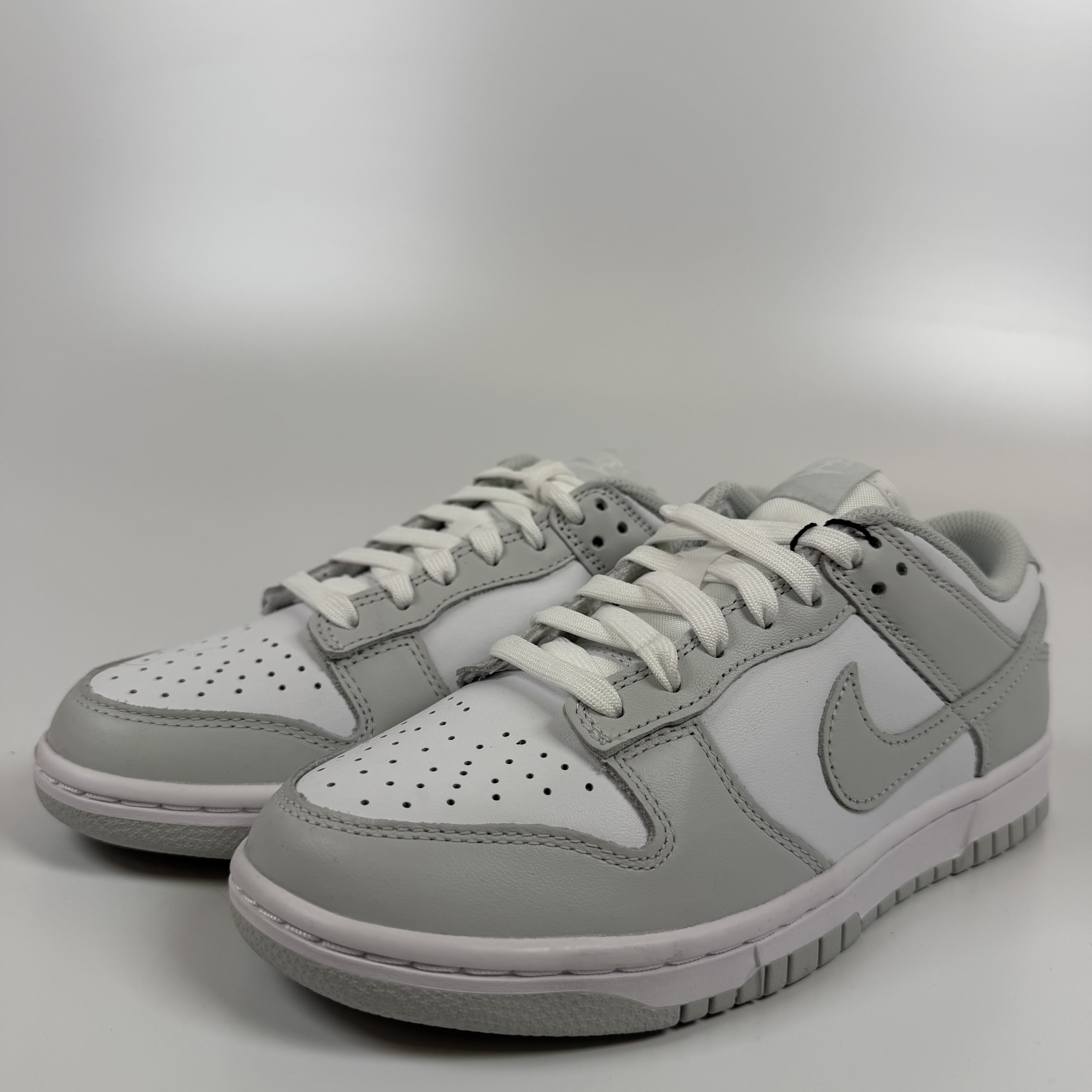 610912 Nike Dunk Low Photon Dust (Women's)