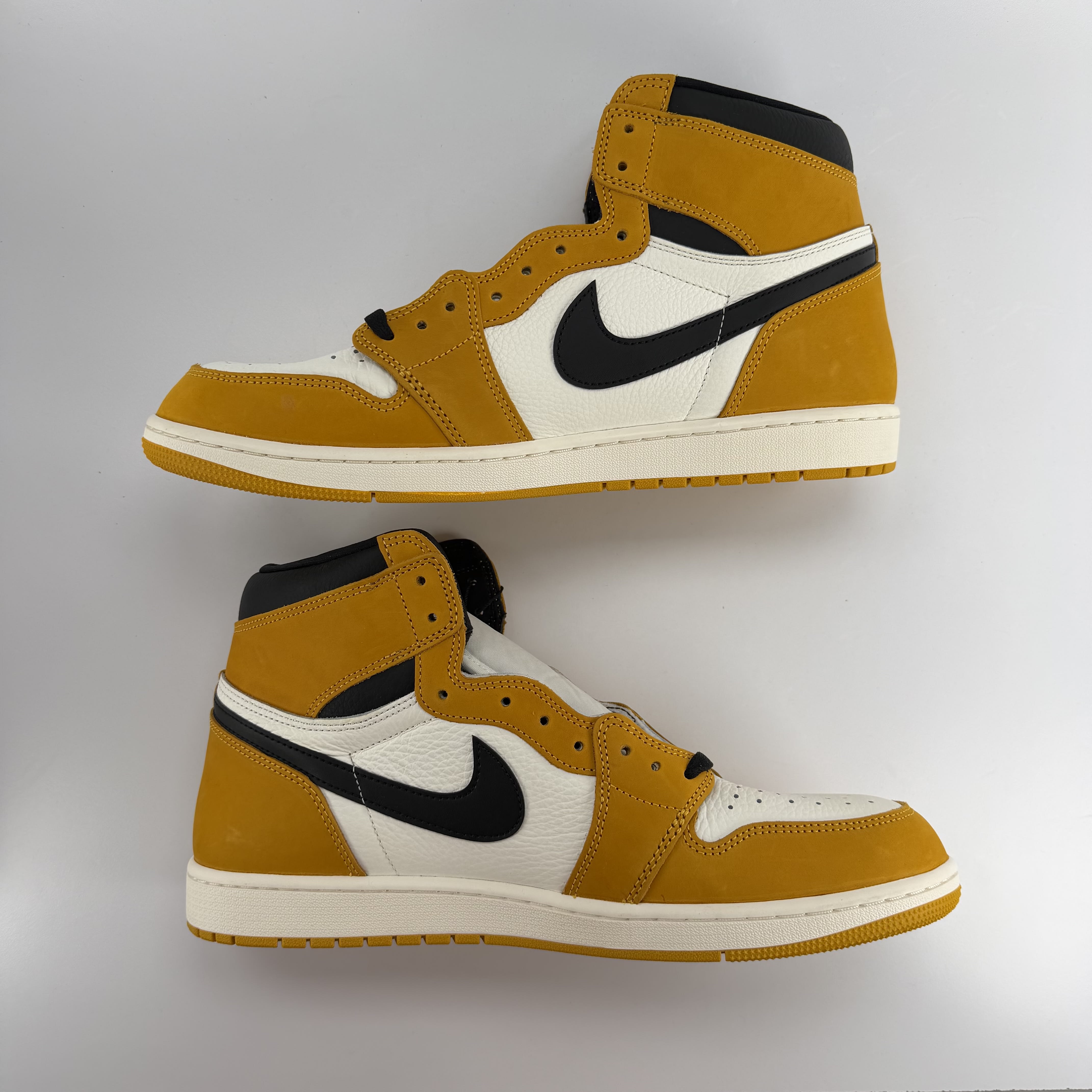 541166 Jordan 1 Retro High OG Yellow Ochre