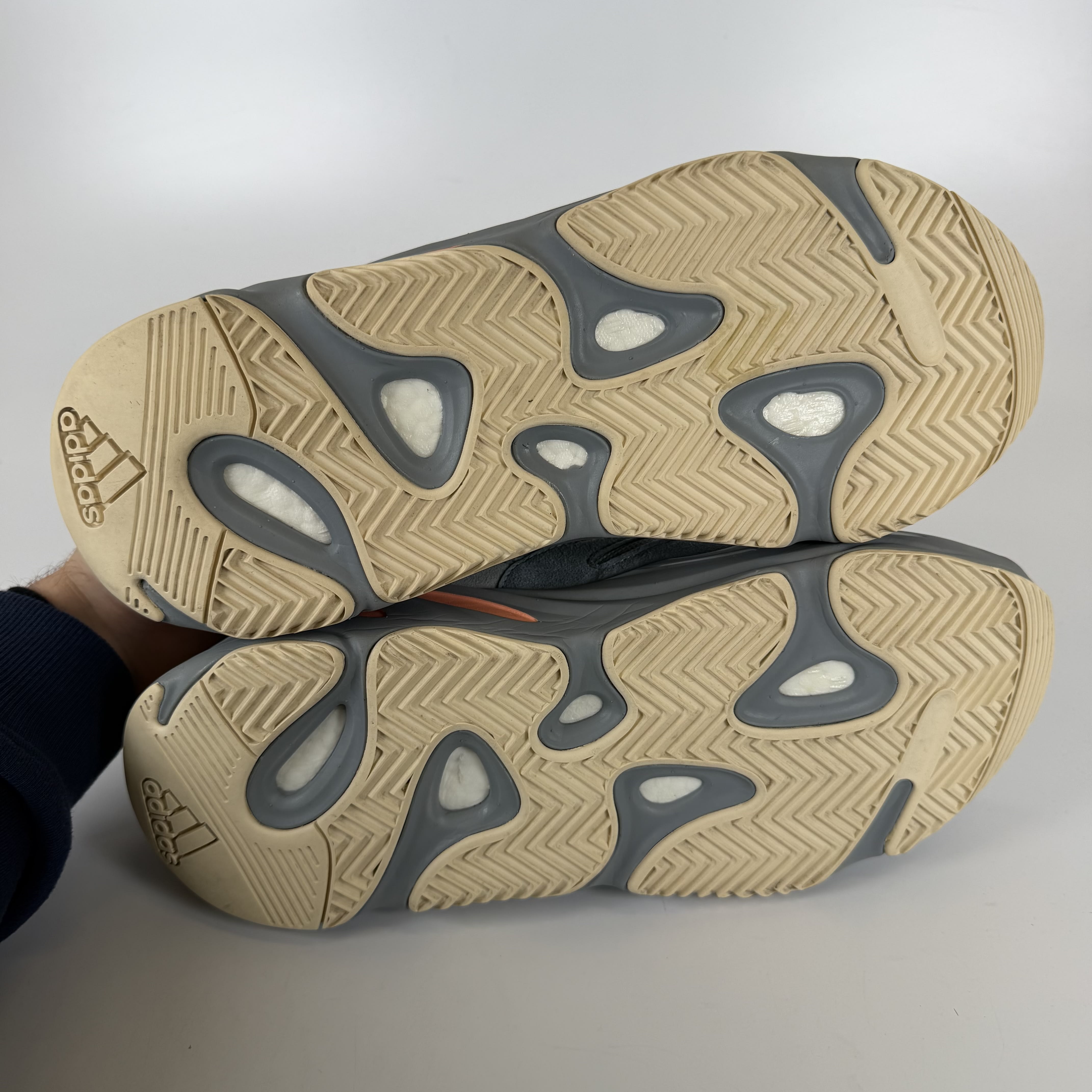 SP1995 adidas Yeezy Boost 700 Inertia