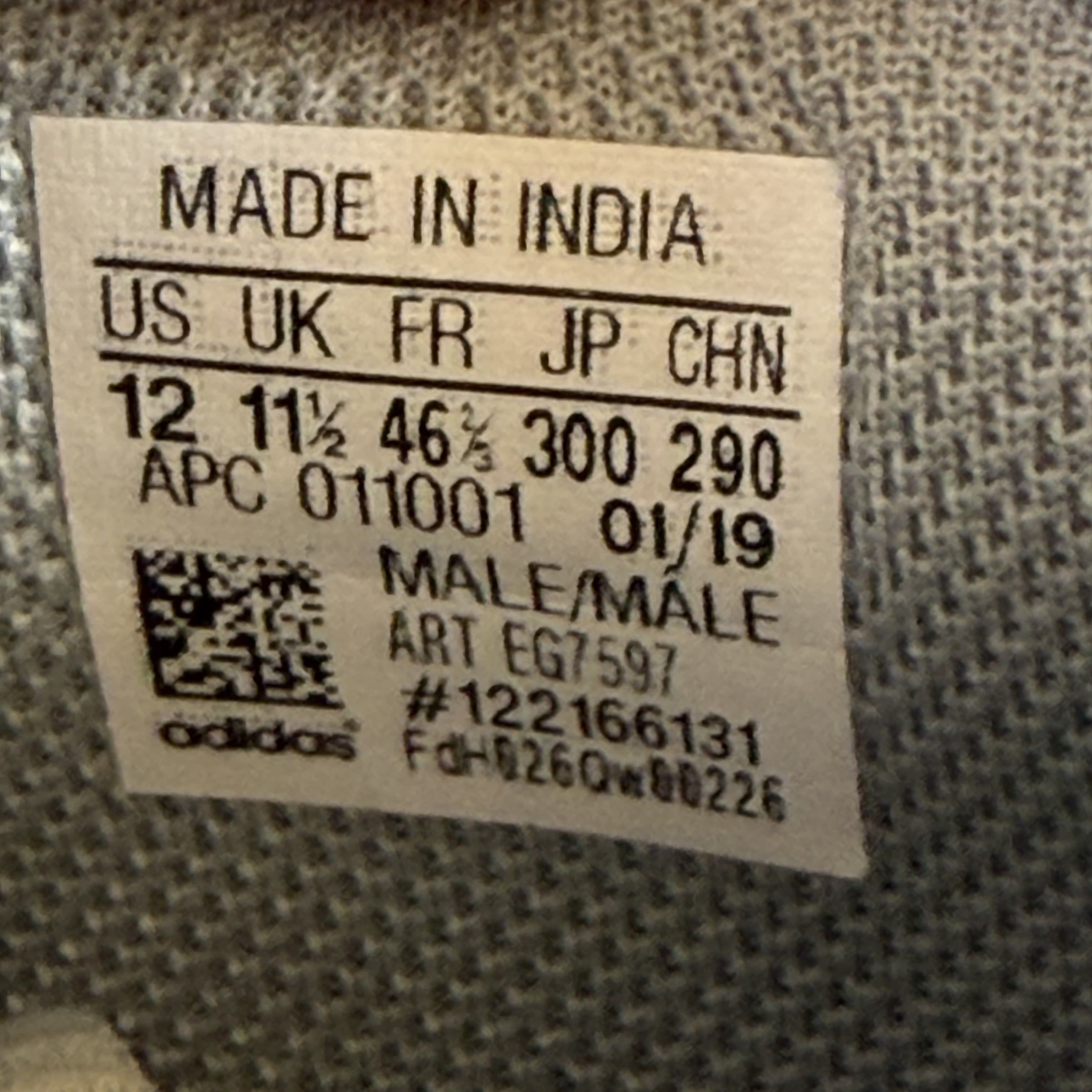 SP1995 adidas Yeezy Boost 700 Inertia