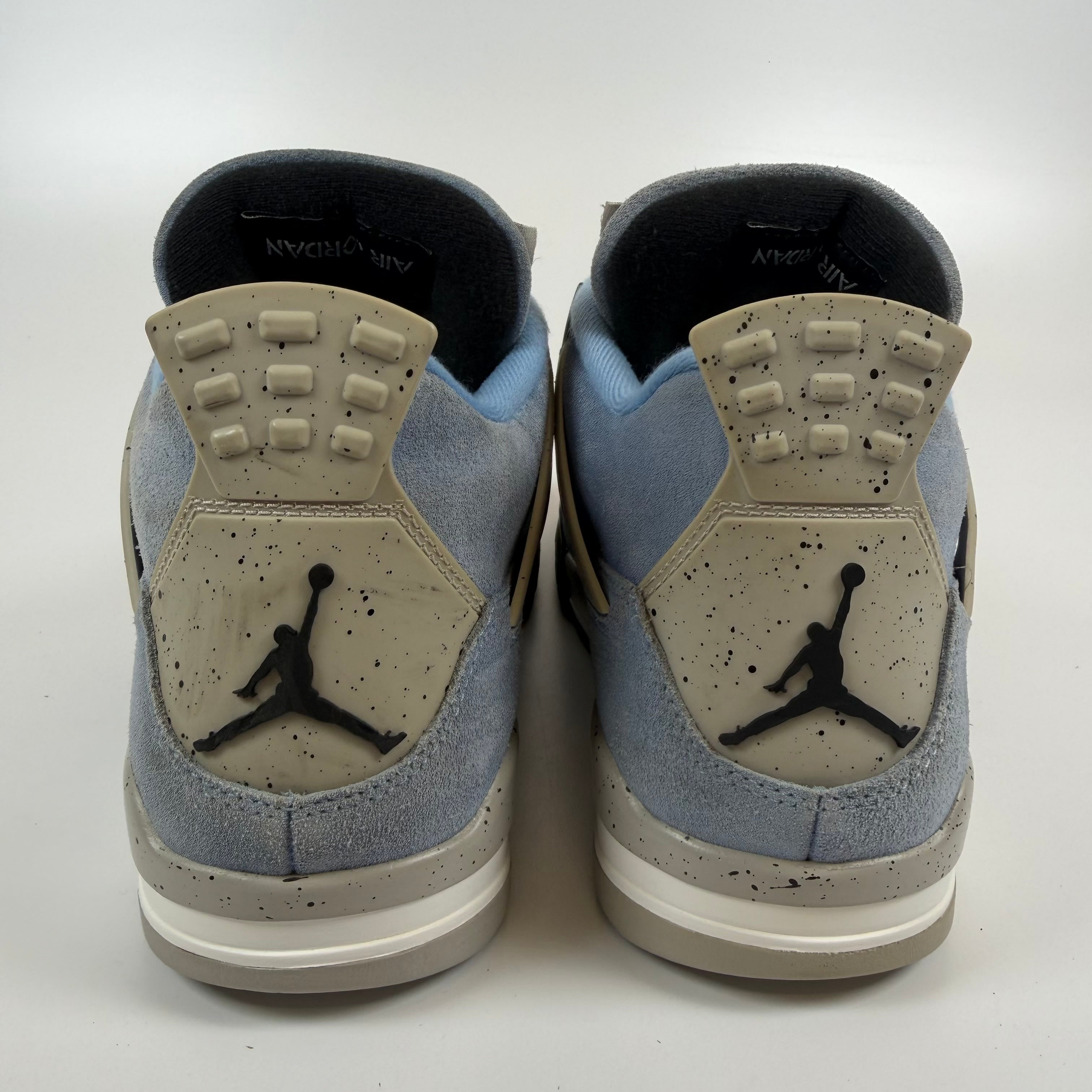 [571588] Jordan 4 Retro University Blue