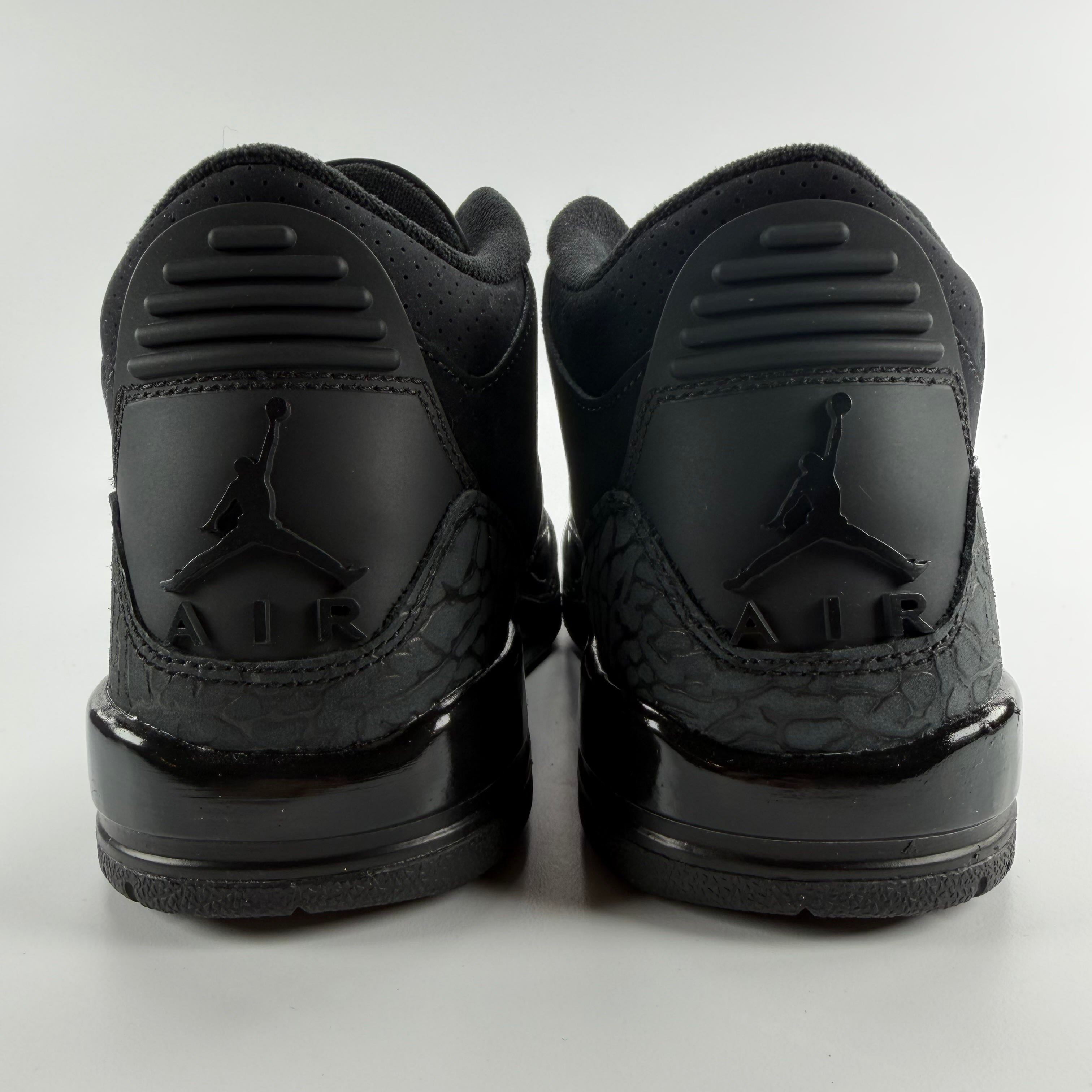 541180 Jordan 3 Retro Black Cat (2025) (GS)