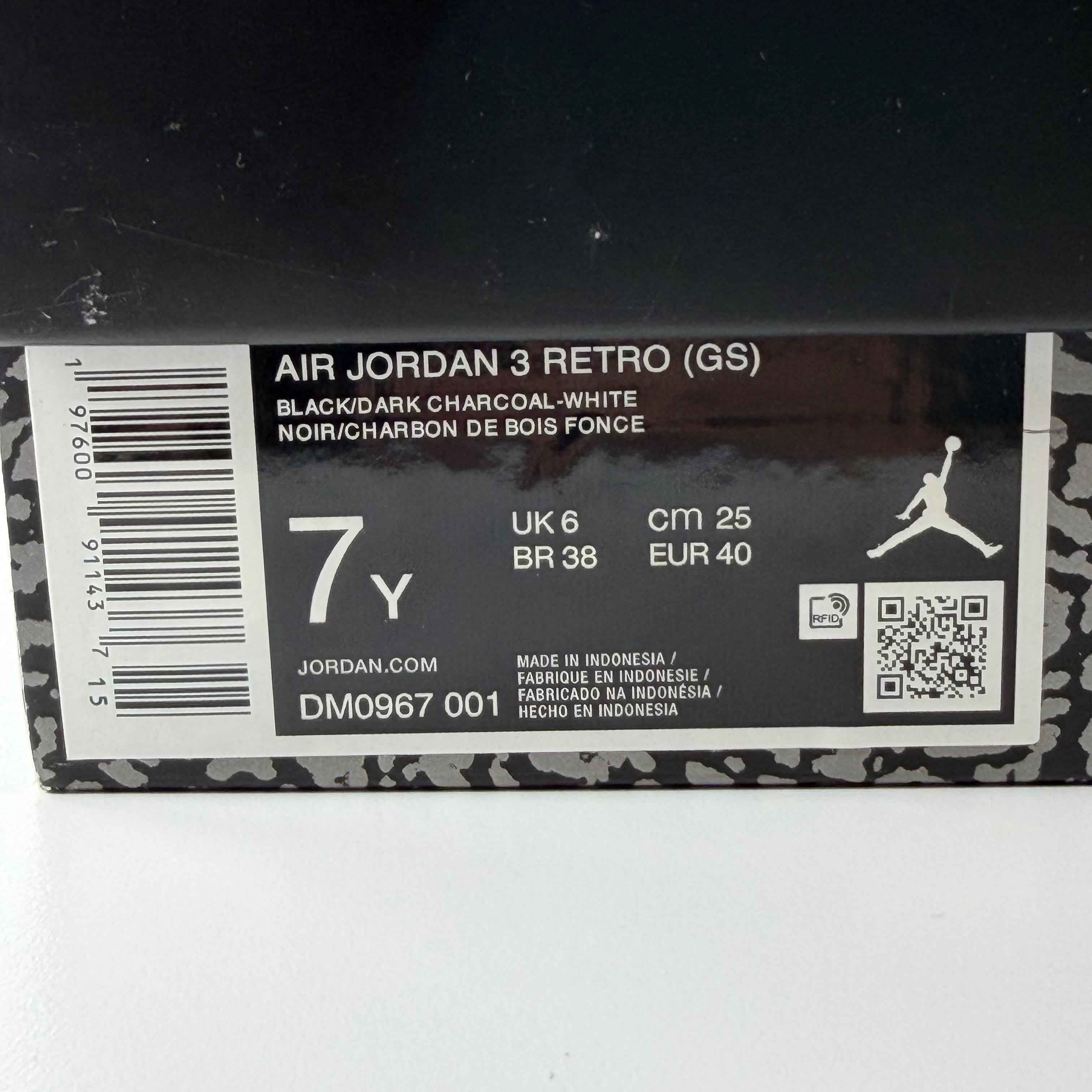541180 Jordan 3 Retro Black Cat (2025) (GS)
